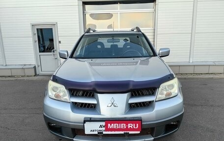 Mitsubishi Outlander III рестайлинг 3, 2005 год, 515 000 рублей, 2 фотография