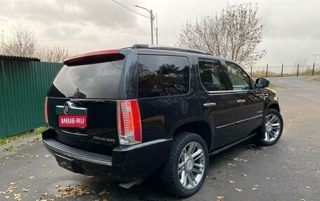 Cadillac Escalade III, 2013 год, 2 900 000 рублей, 3 фотография