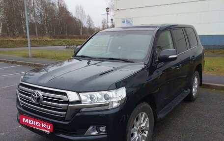 Toyota Land Cruiser 200, 2015 год, 6 100 000 рублей, 3 фотография