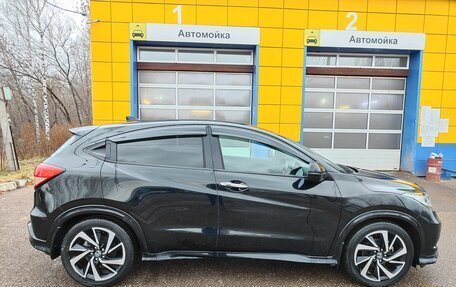 Honda Vezel, 2017 год, 2 195 000 рублей, 3 фотография