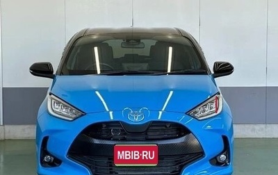 Toyota Yaris, 2021 год, 1 300 000 рублей, 1 фотография