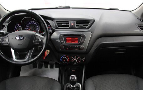 KIA Rio III рестайлинг, 2015 год, 1 058 800 рублей, 13 фотография