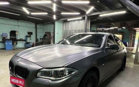 BMW 5 серия, 2013 год, 1 900 000 рублей, 8 фотография