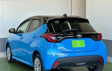 Toyota Yaris, 2021 год, 1 300 000 рублей, 4 фотография