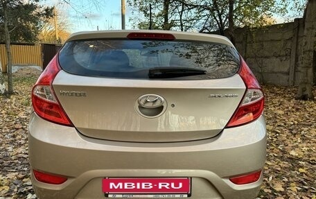 Hyundai Solaris II рестайлинг, 2012 год, 925 000 рублей, 11 фотография