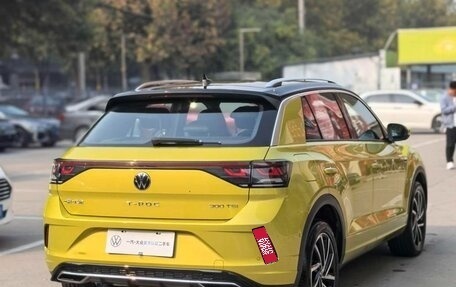 Volkswagen T-Roc I, 2024 год, 3 790 000 рублей, 8 фотография