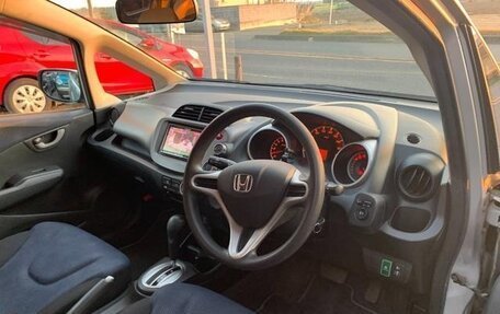 Honda Fit III, 2011 год, 560 016 рублей, 11 фотография