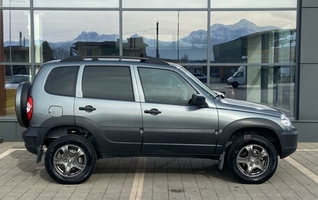 Chevrolet Niva I рестайлинг, 2019 год, 964 000 рублей, 5 фотография