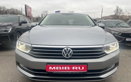 Volkswagen Passat B8 рестайлинг, 2018 год, 2 349 000 рублей, 2 фотография