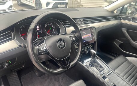 Volkswagen Passat B8 рестайлинг, 2018 год, 2 349 000 рублей, 10 фотография