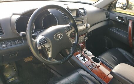 Toyota Highlander III, 2012 год, 2 550 000 рублей, 7 фотография