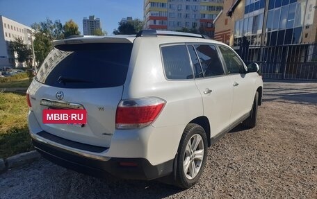 Toyota Highlander III, 2012 год, 2 550 000 рублей, 4 фотография