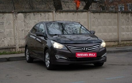 Hyundai Solaris II рестайлинг, 2014 год, 1 050 000 рублей, 5 фотография