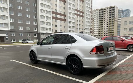 Volkswagen Polo VI (EU Market), 2017 год, 1 330 000 рублей, 2 фотография