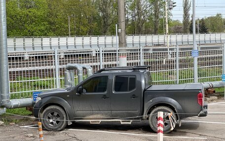 Nissan Navara (Frontier), 2006 год, 1 380 000 рублей, 17 фотография