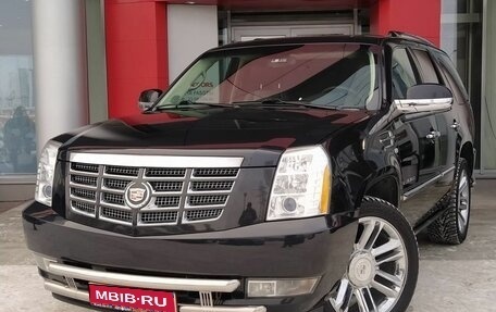 Cadillac Escalade III, 2012 год, 2 709 000 рублей, 1 фотография