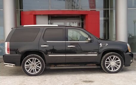 Cadillac Escalade III, 2012 год, 2 709 000 рублей, 6 фотография