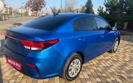 KIA Rio IV, 2017 год, 935 000 рублей, 4 фотография