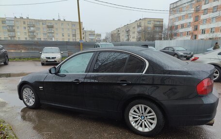 BMW 3 серия, 2011 год, 1 350 000 рублей, 1 фотография