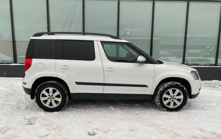 Skoda Yeti I рестайлинг, 2017 год, 1 699 000 рублей, 6 фотография