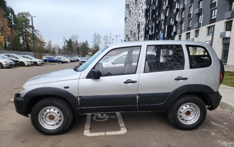 Chevrolet Niva I рестайлинг, 2003 год, 290 000 рублей, 4 фотография