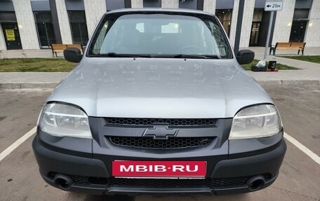 Chevrolet Niva I рестайлинг, 2003 год, 290 000 рублей, 2 фотография