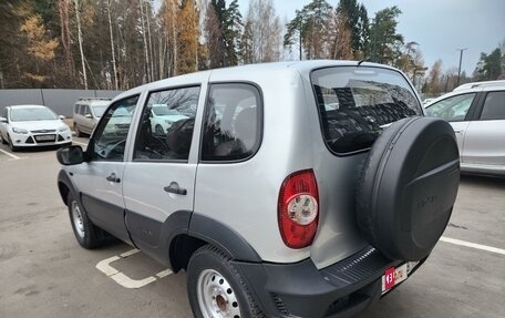 Chevrolet Niva I рестайлинг, 2003 год, 290 000 рублей, 5 фотография