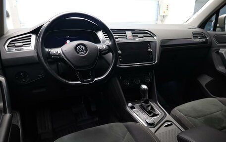 Volkswagen Tiguan II, 2018 год, 3 149 000 рублей, 7 фотография