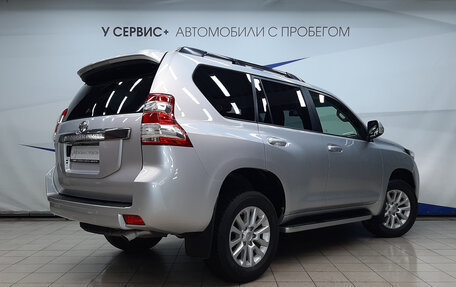 Toyota Land Cruiser Prado 150 рестайлинг 2, 2017 год, 4 030 000 рублей, 3 фотография