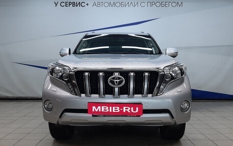 Toyota Land Cruiser Prado 150 рестайлинг 2, 2017 год, 4 030 000 рублей, 6 фотография