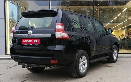 Toyota Land Cruiser Prado 150 рестайлинг 2, 2016 год, 4 010 000 рублей, 5 фотография