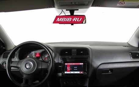 Volkswagen Polo VI (EU Market), 2012 год, 850 000 рублей, 10 фотография