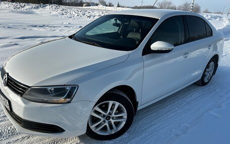 Volkswagen Jetta VI, 2012 год, 1 050 000 рублей, 2 фотография