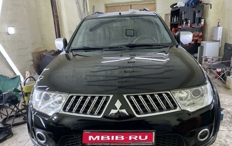 Mitsubishi Pajero Sport II рестайлинг, 2013 год, 2 100 000 рублей, 1 фотография