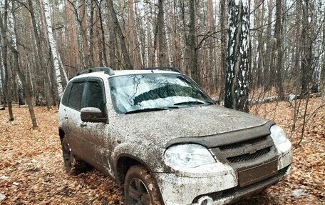 Chevrolet Niva I рестайлинг, 2012 год, 580 000 рублей, 1 фотография