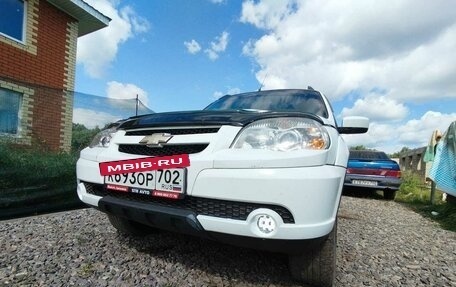 Chevrolet Niva I рестайлинг, 2012 год, 580 000 рублей, 4 фотография