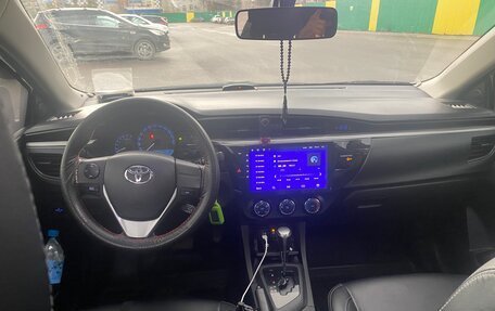 Toyota Corolla, 2014 год, 1 370 000 рублей, 6 фотография