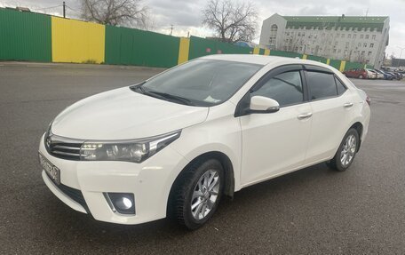 Toyota Corolla, 2014 год, 1 370 000 рублей, 5 фотография