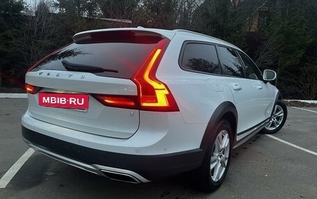 Volvo V90 Cross Country I рестайлинг, 2017 год, 3 850 000 рублей, 2 фотография