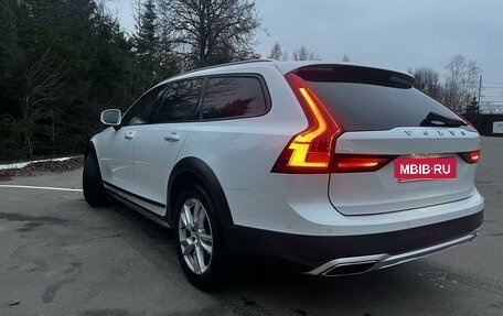 Volvo V90 Cross Country I рестайлинг, 2017 год, 3 850 000 рублей, 3 фотография