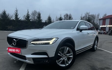 Volvo V90 Cross Country I рестайлинг, 2017 год, 3 850 000 рублей, 4 фотография