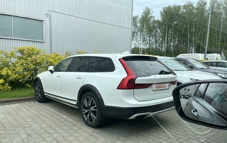 Volvo V90 Cross Country I рестайлинг, 2017 год, 3 850 000 рублей, 22 фотография