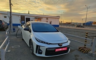 Toyota Prius IV XW50, 2019 год, 2 499 000 рублей, 1 фотография