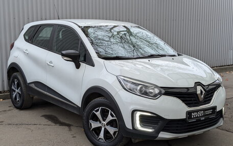 Renault Kaptur I рестайлинг, 2019 год, 1 055 000 рублей, 3 фотография