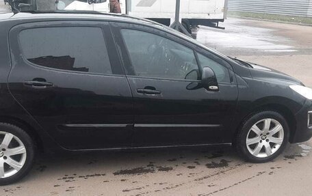 Peugeot 308 II, 2011 год, 750 000 рублей, 2 фотография