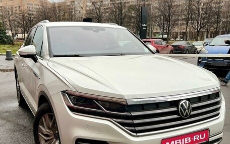 Volkswagen Touareg III, 2021 год, 8 600 000 рублей, 2 фотография