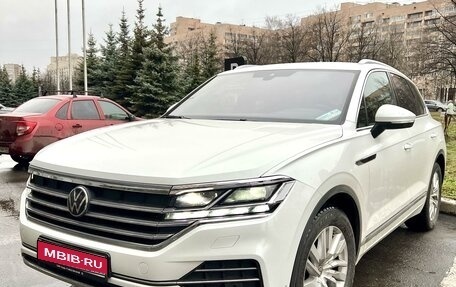 Volkswagen Touareg III, 2021 год, 8 600 000 рублей, 1 фотография