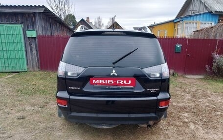 Mitsubishi Outlander III рестайлинг 3, 2010 год, 800 000 рублей, 5 фотография