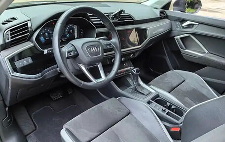 Audi Q3, 2021 год, 2 750 000 рублей, 7 фотография