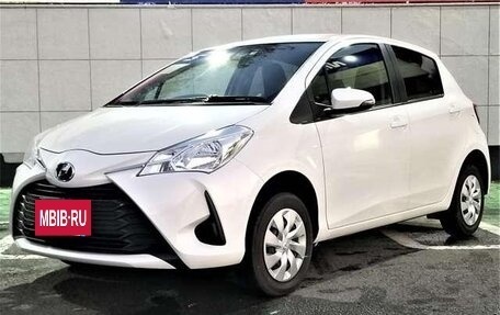 Toyota Vitz, 2017 год, 792 000 рублей, 4 фотография